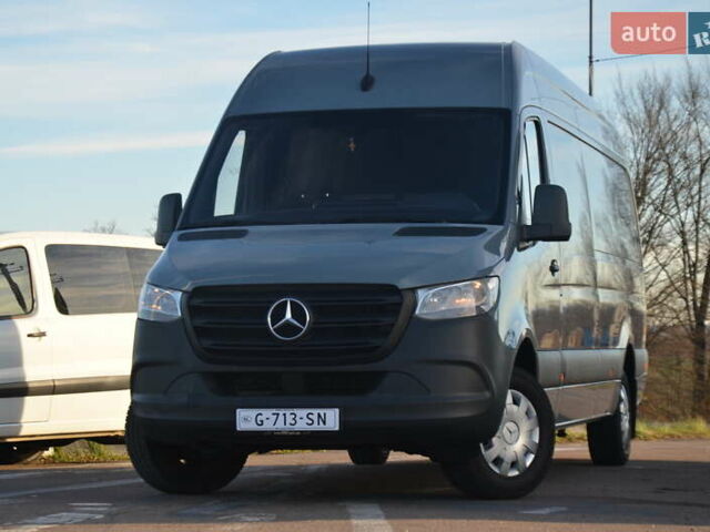 Серый Мерседес Sprinter, объемом двигателя 2.2 л и пробегом 383 тыс. км за 23150 $, фото 11 на Automoto.ua