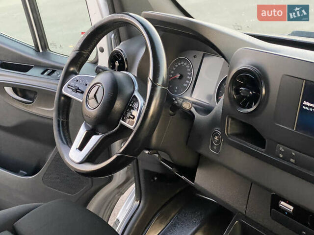 Серый Мерседес Sprinter, объемом двигателя 2.2 л и пробегом 290 тыс. км за 28900 $, фото 35 на Automoto.ua