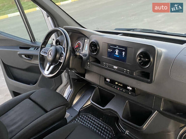 Серый Мерседес Sprinter, объемом двигателя 2.2 л и пробегом 290 тыс. км за 28900 $, фото 50 на Automoto.ua