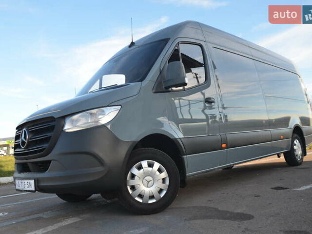 Серый Мерседес Sprinter, объемом двигателя 2.2 л и пробегом 383 тыс. км за 23150 $, фото 4 на Automoto.ua