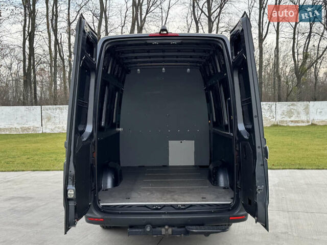 Сірий Мерседес Sprinter, об'ємом двигуна 3 л та пробігом 201 тис. км за 50490 $, фото 30 на Automoto.ua