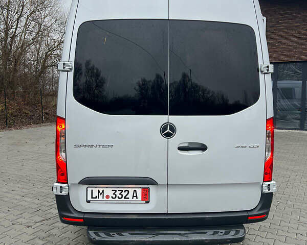 Сірий Мерседес Sprinter, об'ємом двигуна 2.14 л та пробігом 295 тис. км за 29984 $, фото 8 на Automoto.ua