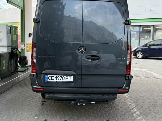 Сірий Мерседес Sprinter, об'ємом двигуна 3 л та пробігом 350 тис. км за 68759 $, фото 2 на Automoto.ua