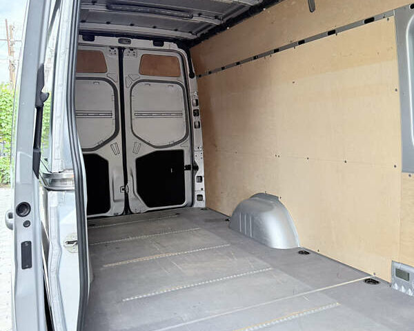 Серый Мерседес Sprinter, объемом двигателя 3 л и пробегом 158 тыс. км за 55885 $, фото 12 на Automoto.ua
