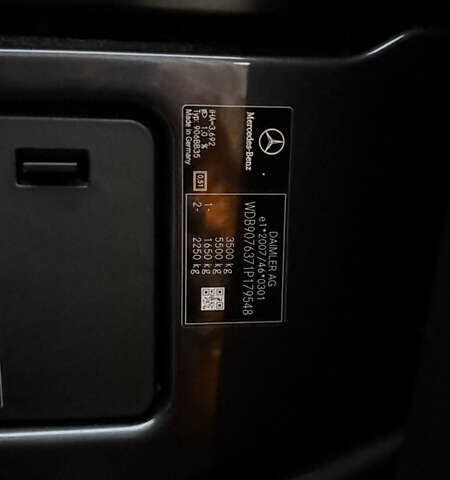Серый Мерседес Sprinter, объемом двигателя 2.14 л и пробегом 217 тыс. км за 40533 $, фото 19 на Automoto.ua