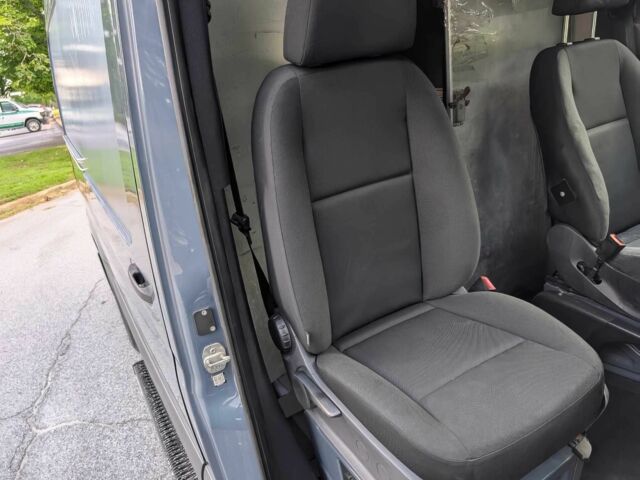 Сірий Мерседес Sprinter, об'ємом двигуна 3 л та пробігом 35 тис. км за 11000 $, фото 9 на Automoto.ua