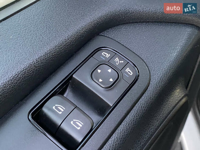 Серый Мерседес Sprinter, объемом двигателя 2.2 л и пробегом 290 тыс. км за 28900 $, фото 27 на Automoto.ua