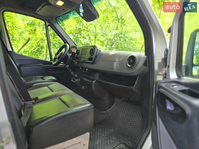 Серый Мерседес Sprinter, объемом двигателя 2.14 л и пробегом 268 тыс. км за 23750 $, фото 37 на Automoto.ua