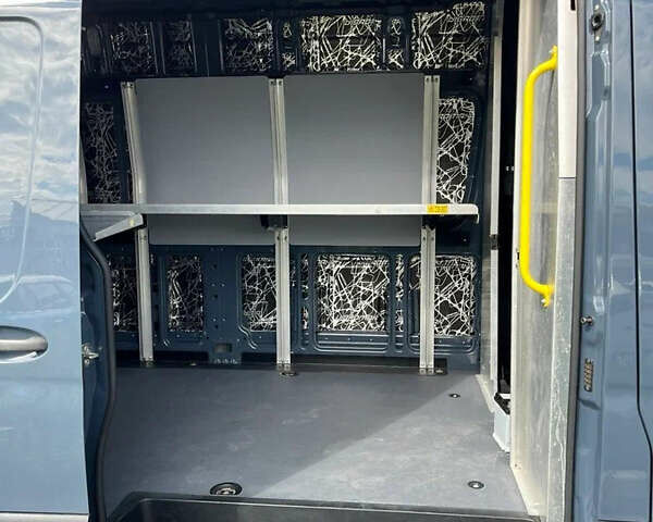 Серый Мерседес Sprinter, объемом двигателя 3 л и пробегом 185 тыс. км за 24700 $, фото 14 на Automoto.ua