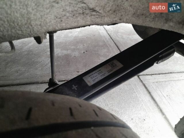 Серый Мерседес Sprinter, объемом двигателя 2.14 л и пробегом 418 тыс. км за 31917 $, фото 16 на Automoto.ua