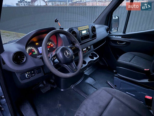 Серый Мерседес Sprinter, объемом двигателя 3 л и пробегом 164 тыс. км за 22500 $, фото 13 на Automoto.ua