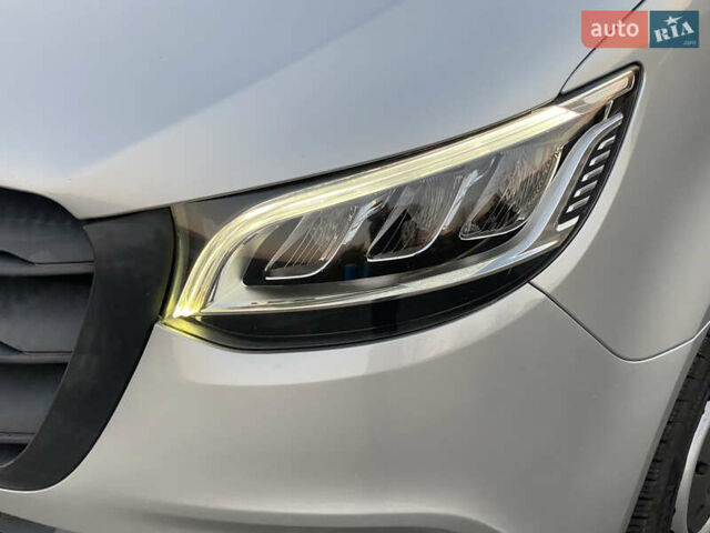 Серый Мерседес Sprinter, объемом двигателя 2.2 л и пробегом 290 тыс. км за 28900 $, фото 10 на Automoto.ua