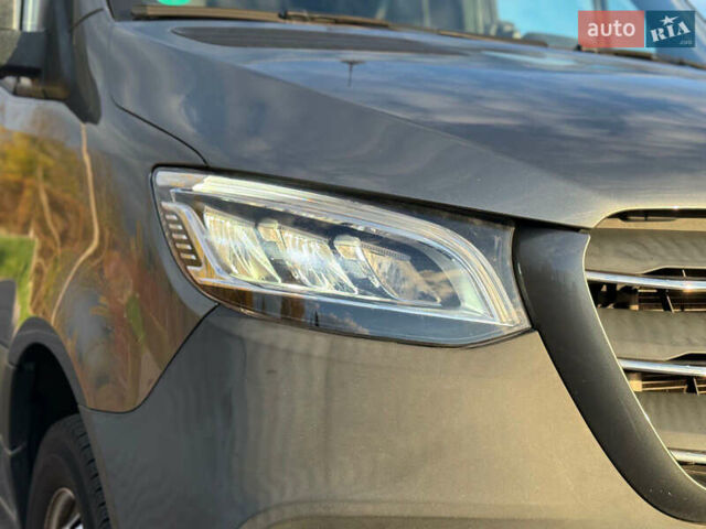 Серый Мерседес Sprinter, объемом двигателя 3 л и пробегом 202 тыс. км за 54990 $, фото 7 на Automoto.ua