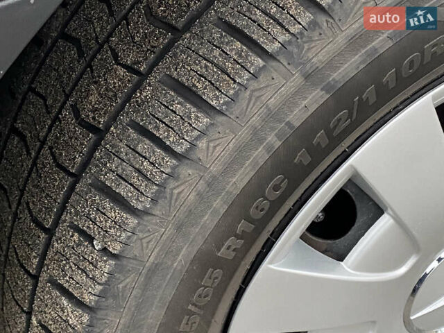 Сірий Мерседес Sprinter, об'ємом двигуна 2.2 л та пробігом 249 тис. км за 21500 $, фото 55 на Automoto.ua