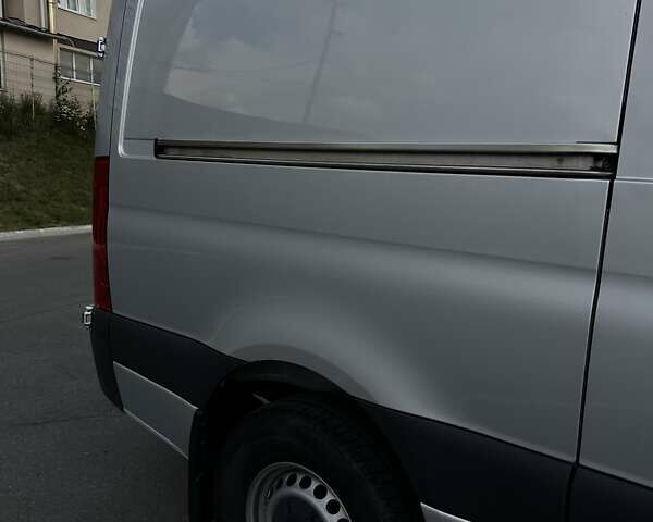 Сірий Мерседес Sprinter, об'ємом двигуна 3 л та пробігом 32 тис. км за 38000 $, фото 10 на Automoto.ua