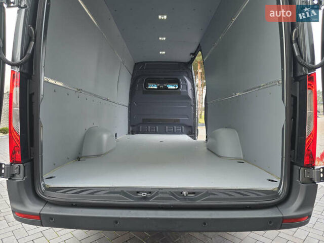 Сірий Мерседес Sprinter, об'ємом двигуна 3 л та пробігом 49 тис. км за 99243 $, фото 13 на Automoto.ua