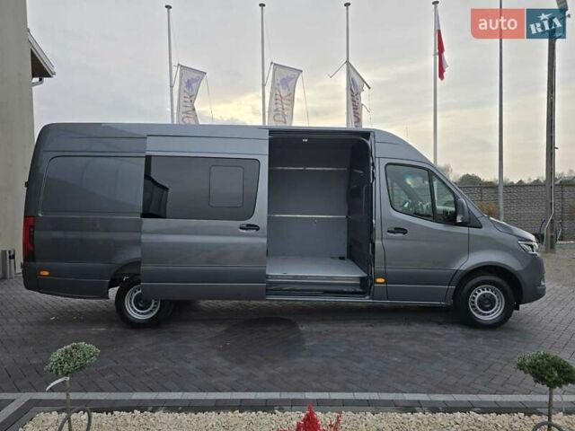 Сірий Мерседес Sprinter, об'ємом двигуна 3 л та пробігом 49 тис. км за 99243 $, фото 11 на Automoto.ua