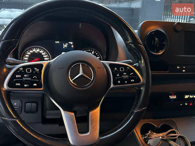 Серый Мерседес Sprinter, объемом двигателя 2.99 л и пробегом 404 тыс. км за 65000 $, фото 7 на Automoto.ua