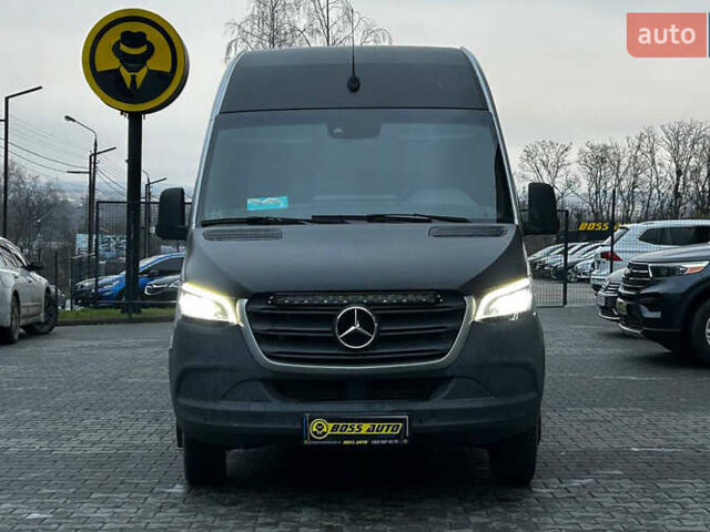 Серый Мерседес Sprinter, объемом двигателя 2.99 л и пробегом 404 тыс. км за 65000 $, фото 1 на Automoto.ua
