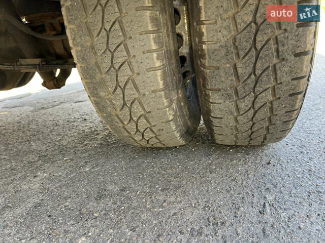 Серый Мерседес Sprinter, объемом двигателя 3 л и пробегом 320 тыс. км за 36800 $, фото 42 на Automoto.ua