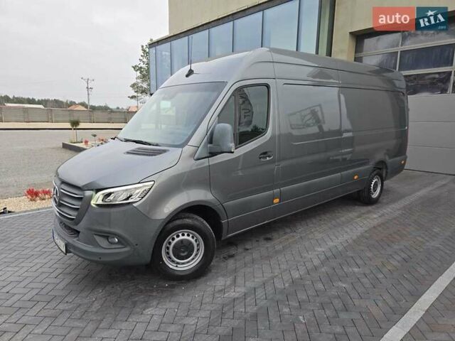 Сірий Мерседес Sprinter, об'ємом двигуна 3 л та пробігом 49 тис. км за 99243 $, фото 2 на Automoto.ua