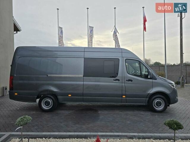Сірий Мерседес Sprinter, об'ємом двигуна 3 л та пробігом 49 тис. км за 99243 $, фото 10 на Automoto.ua