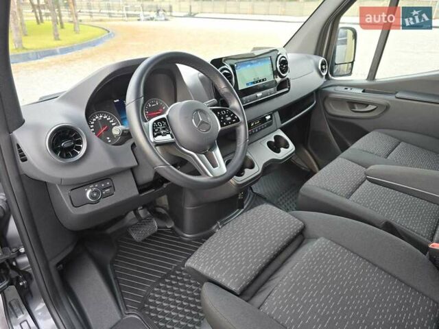 Сірий Мерседес Sprinter, об'ємом двигуна 3 л та пробігом 49 тис. км за 99243 $, фото 25 на Automoto.ua
