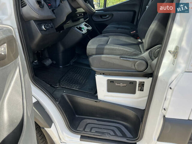 Серый Мерседес Sprinter, объемом двигателя 3 л и пробегом 320 тыс. км за 36800 $, фото 26 на Automoto.ua