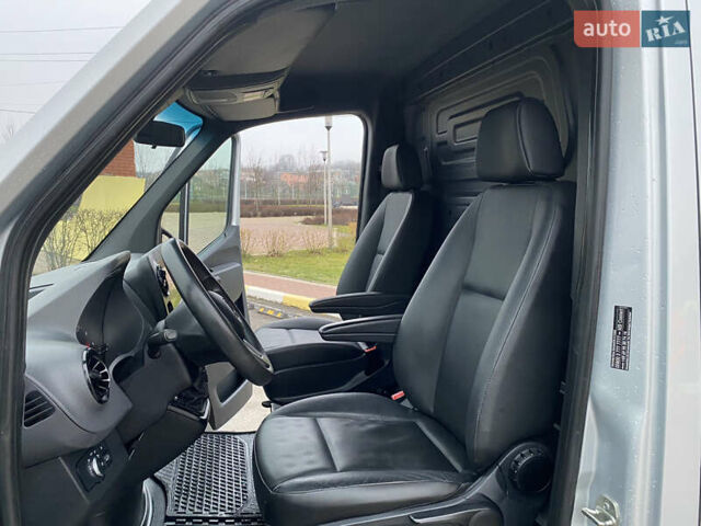 Сірий Мерседес Sprinter, об'ємом двигуна 2.2 л та пробігом 249 тис. км за 21500 $, фото 25 на Automoto.ua