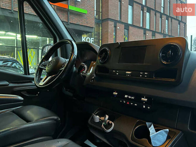 Серый Мерседес Sprinter, объемом двигателя 2.99 л и пробегом 404 тыс. км за 65000 $, фото 14 на Automoto.ua