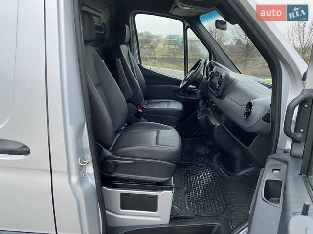 Сірий Мерседес Sprinter, об'ємом двигуна 2.2 л та пробігом 249 тис. км за 21500 $, фото 23 на Automoto.ua