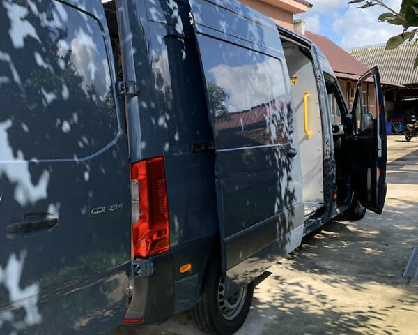 Сірий Мерседес Sprinter, об'ємом двигуна 2.14 л та пробігом 72 тис. км за 29500 $, фото 60 на Automoto.ua