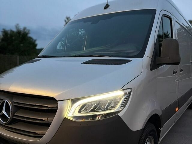 Сірий Мерседес Sprinter, об'ємом двигуна 2.14 л та пробігом 250 тис. км за 27912 $, фото 5 на Automoto.ua