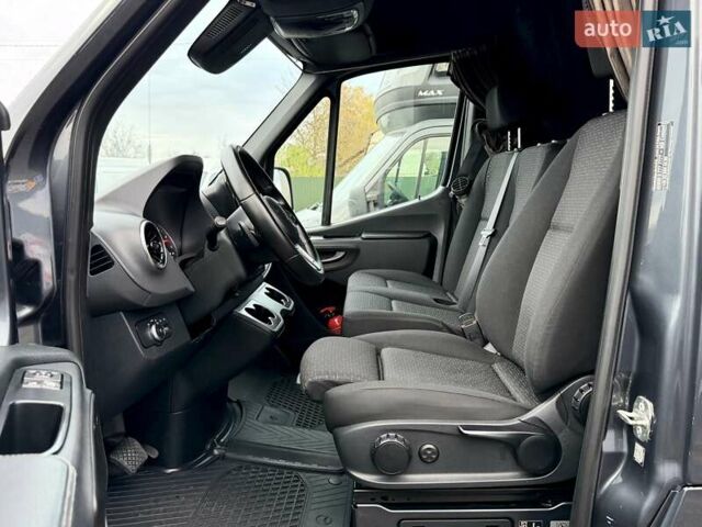 Сірий Мерседес Sprinter, об'ємом двигуна 3 л та пробігом 243 тис. км за 38800 $, фото 21 на Automoto.ua