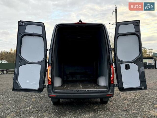 Сірий Мерседес Sprinter, об'ємом двигуна 3 л та пробігом 243 тис. км за 38800 $, фото 15 на Automoto.ua