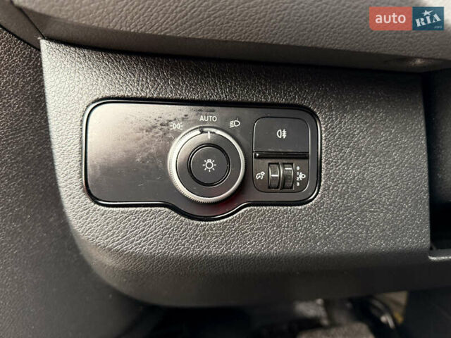 Сірий Мерседес Sprinter, об'ємом двигуна 0 л та пробігом 303 тис. км за 30500 $, фото 16 на Automoto.ua