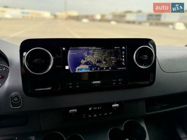 Серый Мерседес Sprinter, объемом двигателя 2.99 л и пробегом 79 тыс. км за 39900 $, фото 18 на Automoto.ua