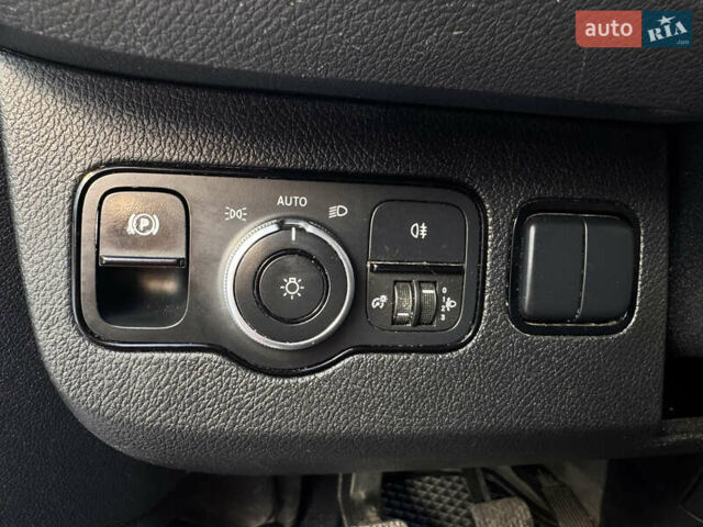 Серый Мерседес Sprinter, объемом двигателя 2.2 л и пробегом 88 тыс. км за 22999 $, фото 22 на Automoto.ua