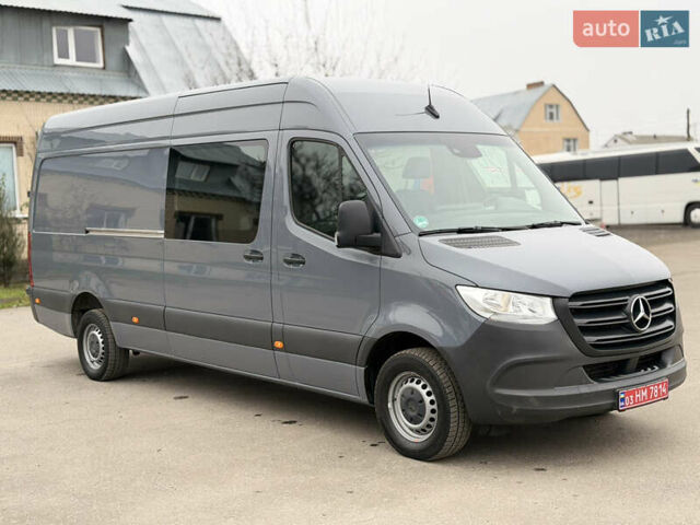 Серый Мерседес Sprinter, объемом двигателя 3 л и пробегом 193 тыс. км за 45000 $, фото 1 на Automoto.ua