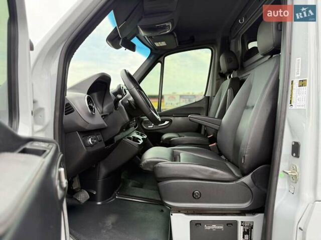 Серый Мерседес Sprinter, объемом двигателя 2.99 л и пробегом 79 тыс. км за 39900 $, фото 15 на Automoto.ua