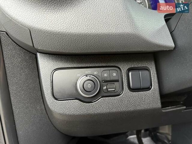 Серый Мерседес Sprinter, объемом двигателя 2.99 л и пробегом 79 тыс. км за 39900 $, фото 19 на Automoto.ua