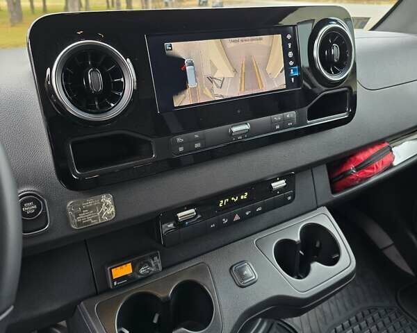 Сірий Мерседес Sprinter, об'ємом двигуна 3 л та пробігом 1 тис. км за 121601 $, фото 20 на Automoto.ua