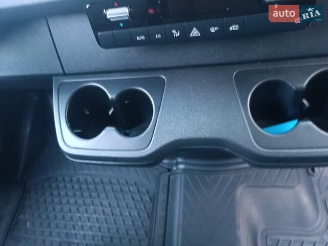 Серый Мерседес Sprinter, объемом двигателя 2.99 л и пробегом 142 тыс. км за 56900 $, фото 36 на Automoto.ua