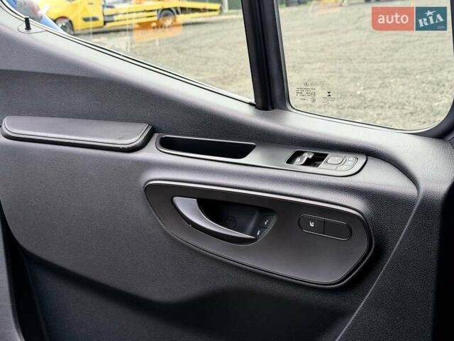 Сірий Мерседес Sprinter, об'ємом двигуна 3 л та пробігом 243 тис. км за 38800 $, фото 18 на Automoto.ua