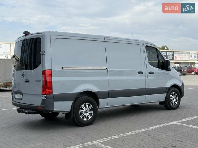 Серый Мерседес Sprinter, объемом двигателя 2.99 л и пробегом 79 тыс. км за 39900 $, фото 11 на Automoto.ua
