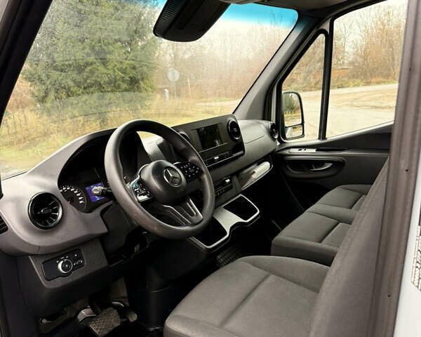 Сірий Мерседес Sprinter, об'ємом двигуна 0 л та пробігом 303 тис. км за 30500 $, фото 12 на Automoto.ua