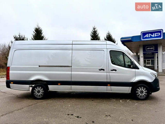 Сірий Мерседес Sprinter, об'ємом двигуна 0 л та пробігом 303 тис. км за 30500 $, фото 5 на Automoto.ua