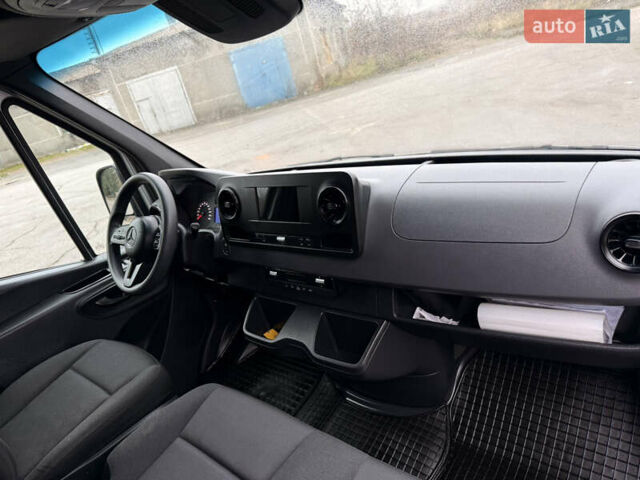Сірий Мерседес Sprinter, об'ємом двигуна 0 л та пробігом 303 тис. км за 30500 $, фото 28 на Automoto.ua