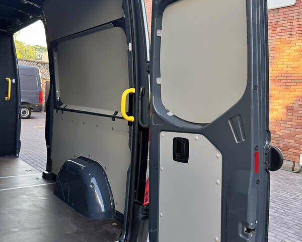 Серый Мерседес Sprinter, объемом двигателя 2.2 л и пробегом 88 тыс. км за 22999 $, фото 9 на Automoto.ua