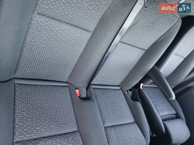 Серый Мерседес Sprinter, объемом двигателя 2.99 л и пробегом 142 тыс. км за 56900 $, фото 46 на Automoto.ua